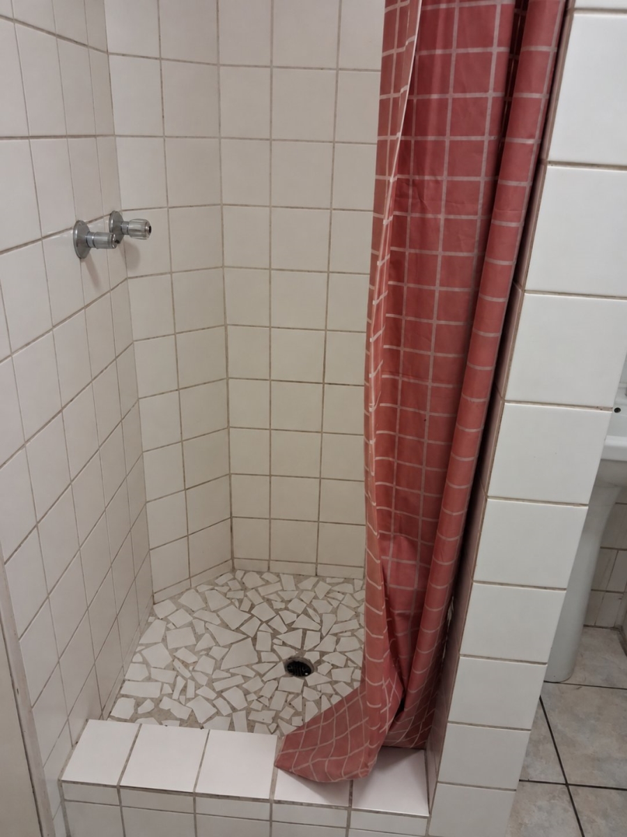 1 Bedroom Property for Sale in Willows Free State
